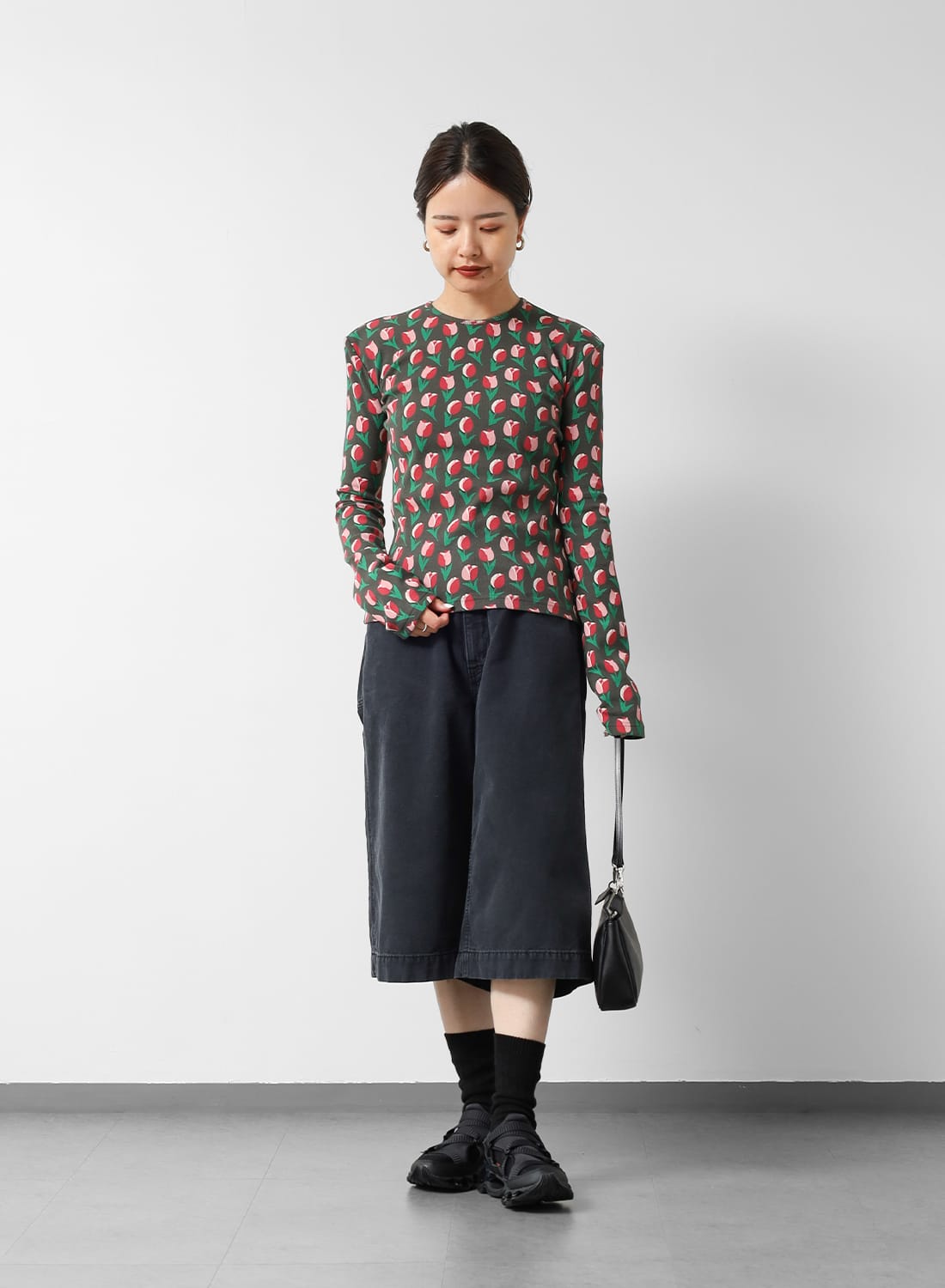 トップス HOLIDAY./ SUPER RIB PADDED SHOULDER TOPS HOLIDAY（ホリデイ）SUPER RIB PADDED SHOULDER CREW-NECK L/S TOPS