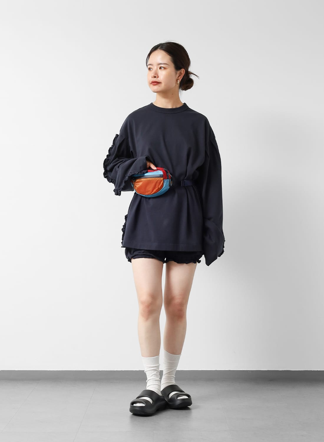 HOLIDAY（ホリデイ）SUPER FINE DRY BALLOON SHORT PANTS（スーパー
