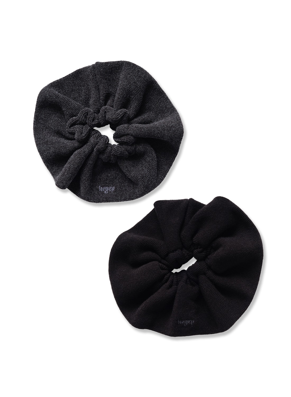 heyep(ヘイップ)/Knit Logo Scrunchie(ニットロゴシュシュ)/ロゴ入り