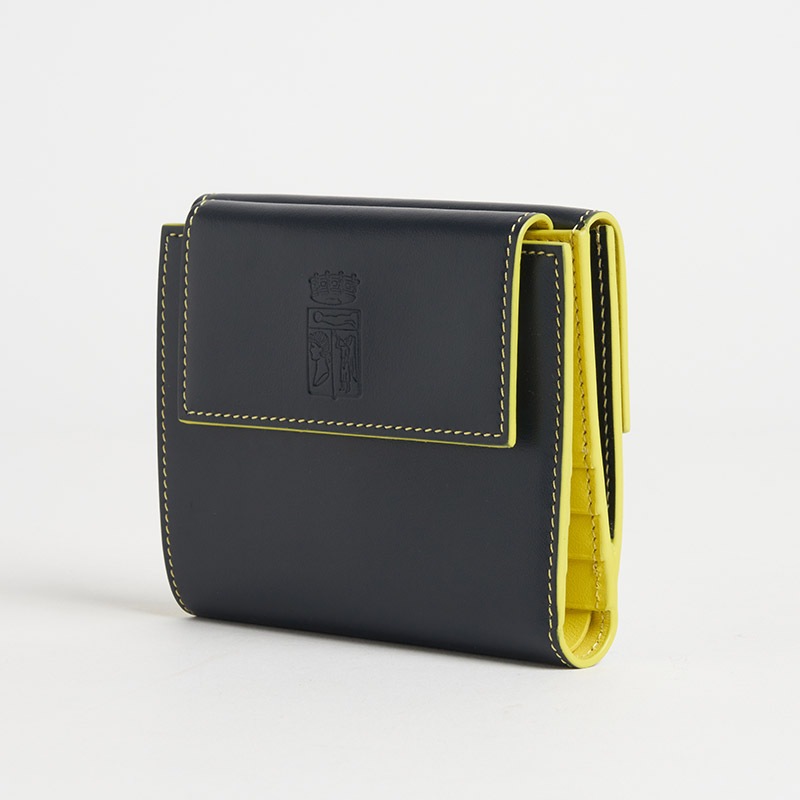 Blason Small Wallet ブラゾン ２つ折り財布（フラップ付）スムースカーフ ブルー・ニュイ