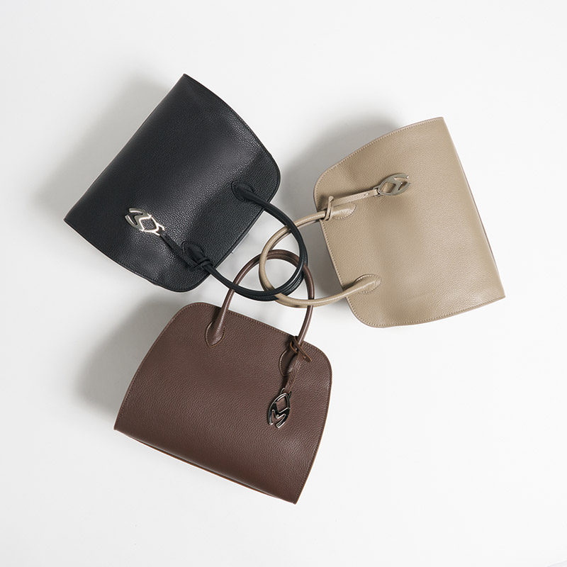M Sac a main/Mサックアマン カーフ BLACK
