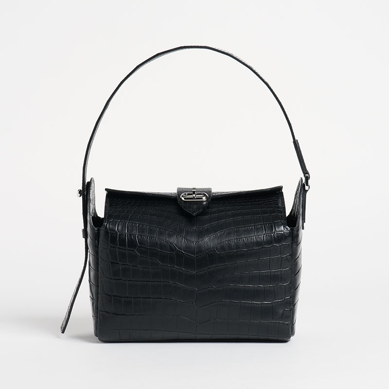 オルセーサックエポール マットクロコダイル BLACK