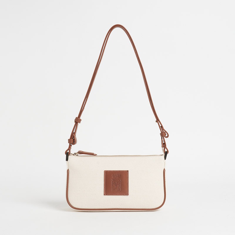 Le BLASON CANVAS SHOULDER POCHETTE ブラゾン キャンバスショルダーポシェット100%コットンキャンバス x スムースカーフ ナチュラル x ライトブラウン