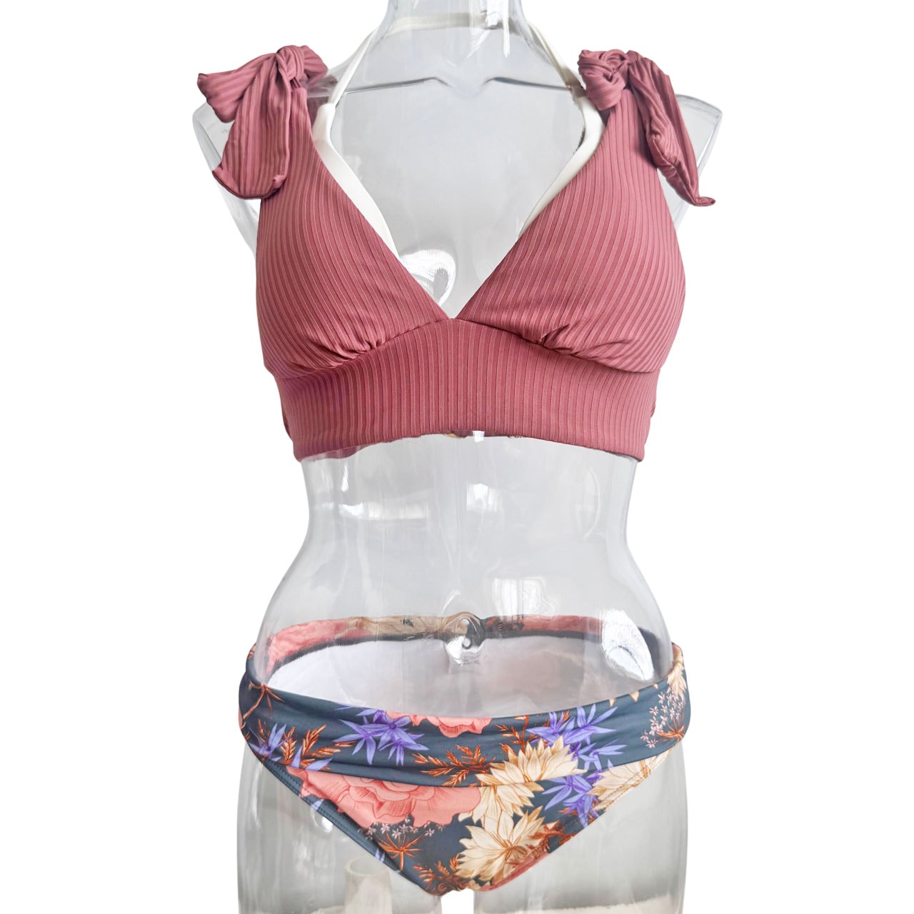 すべての商品｜Laulea（ラウレア）水着の公式通販