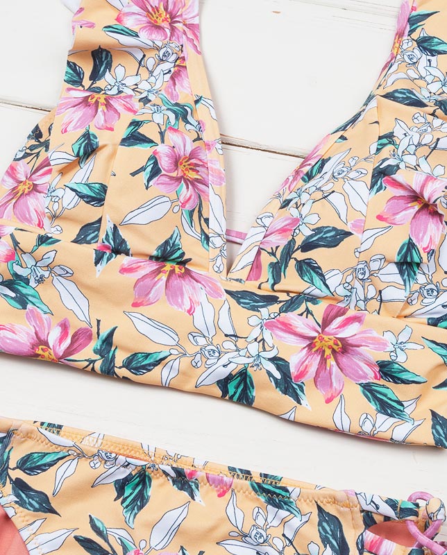 花柄フリルホルターネック水着【LAULEA】