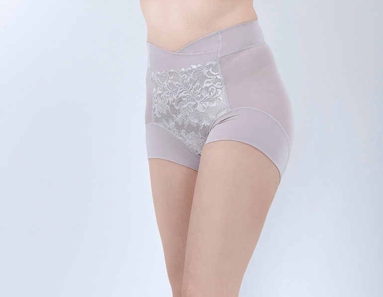 ブラデリス 素肌しっとりハッピーショーツ23