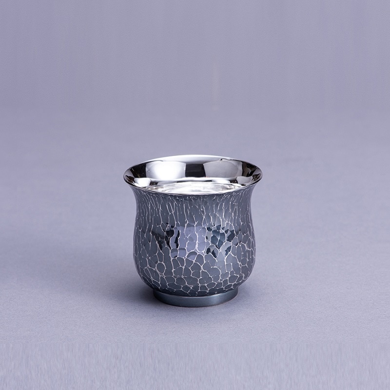 純銀 ぐいのみ くびれ（小） 槌目 古美仕上げ | 銀製品,酒器 | 森銀器