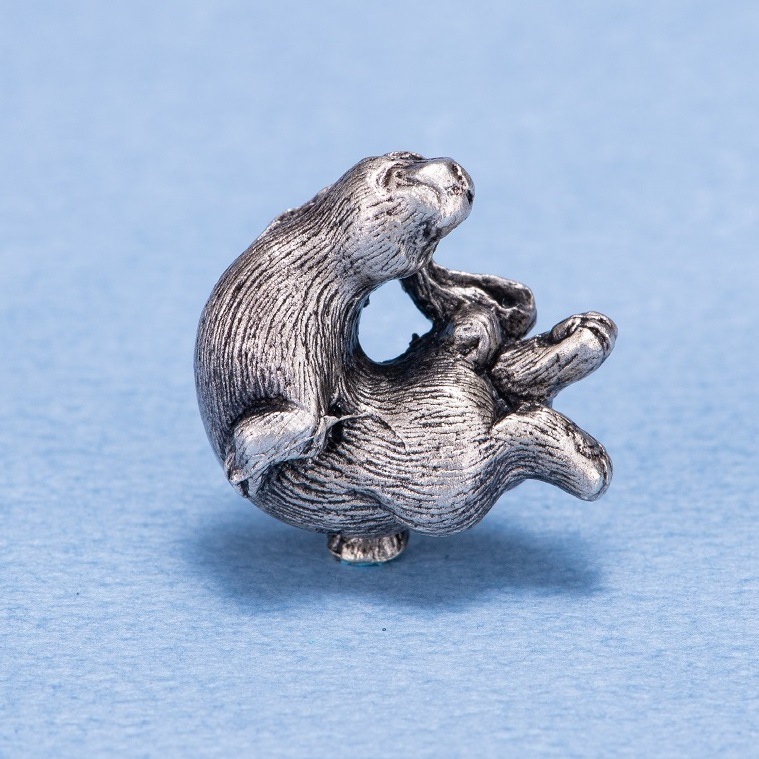銀製 斎藤美洲 干支根付 卯 | 銀製品,根付 | 森銀器製作所公式