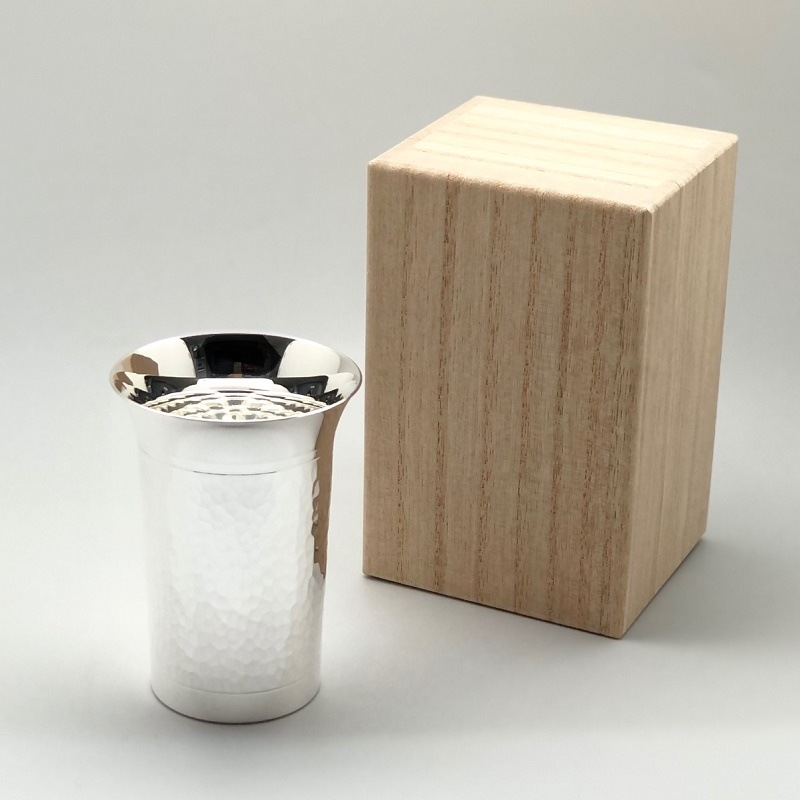 純銀 一口ビア 鎚目 磨き仕上げ | 銀製品,酒器 | 森銀器製作所公式