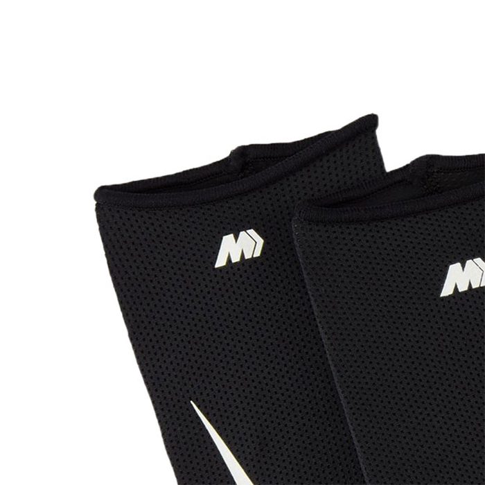 NIKE �ʥ��� �ޡ�����ꥢ�� �饤�� ���󥬡��� DN3611 013 ���å��� ��ʪ����¾