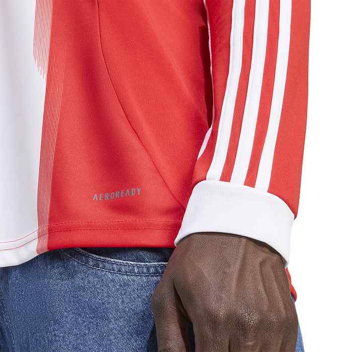 ヴァイエルんミュンヘントレーニングシャツ　adidas 赤 Mサイズ 長袖ウェア ADIDAS アディダス バイエルン ミュンヘン 25-26 ホーム 長袖