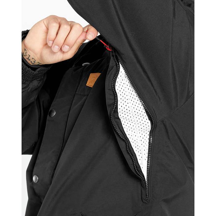 VOLCOM �ܥ륳�� G0652505 LONGO GORE-TEX JACKET BLK ���Ρ��ܡ��ɥ����� ���㥱�å� �ܥ륳�०���� �����ƥå��� ���Υ�