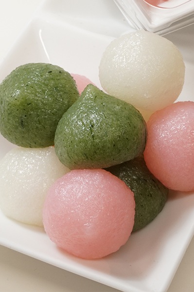 三色すあま