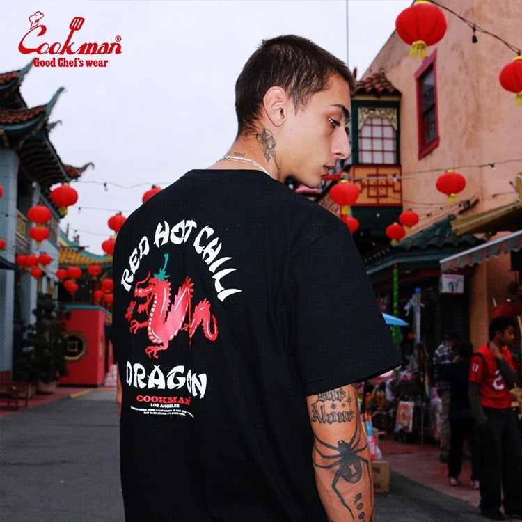 COOKMAN｜クックマン Tシャツ Chili Dragon（ユニセックス） ドラゴン