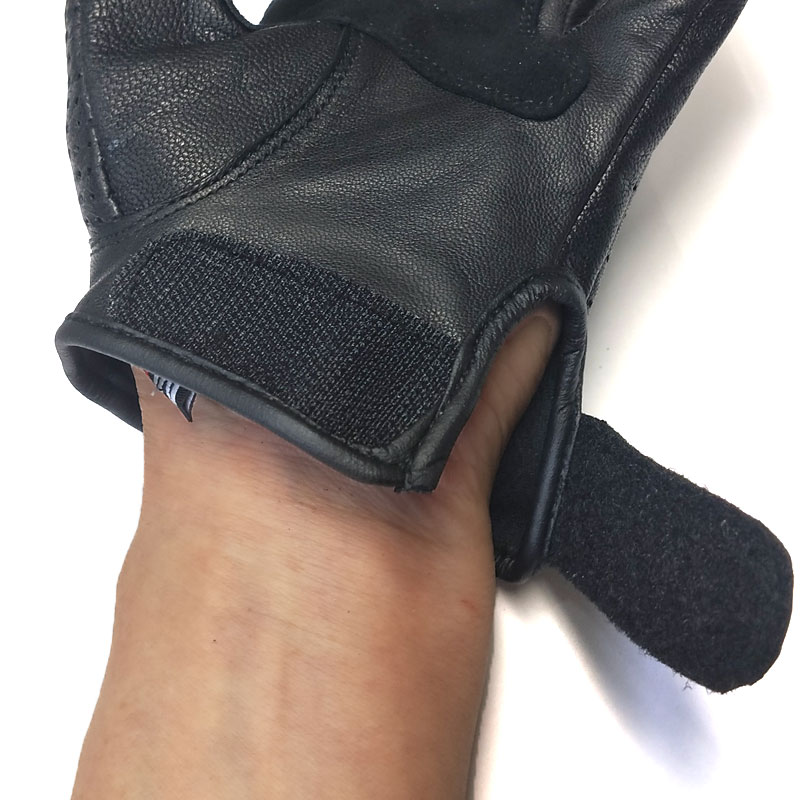 ☆新品☆アジェイドグローブ両手ダルメシアン柄　羊革sizeS【18〜20サイズ】 新品アジェイドグローブ両手ダルメシアン柄 羊革sizeS【18〜20