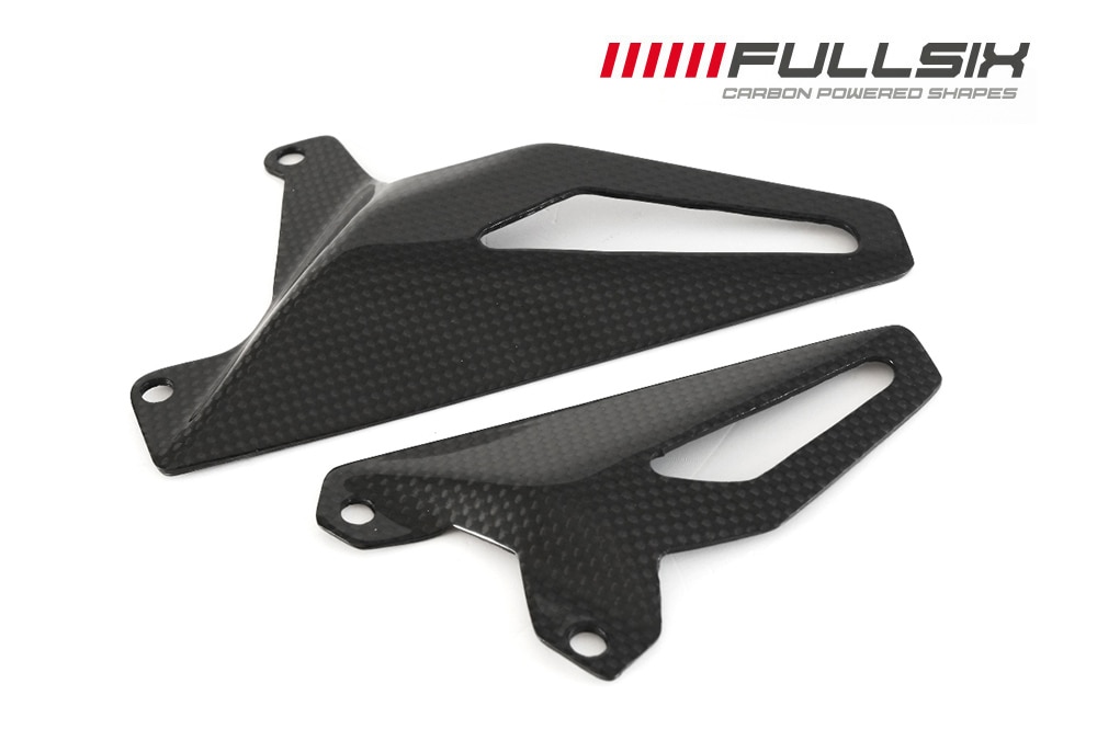 ドゥカティ　パフォーマンス　パニガーレ　カーボン　ヒールガード　純正　美品 ドゥカティ パフォーマンス パニガーレ カーボン ヒールガード 純正 美