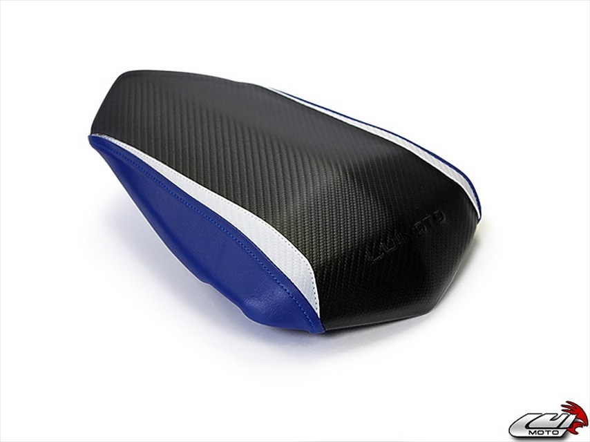 YZF R1 09-14 シート裏 カーボンパーツ YZF R1 09-14 シート裏 カーボンパーツ