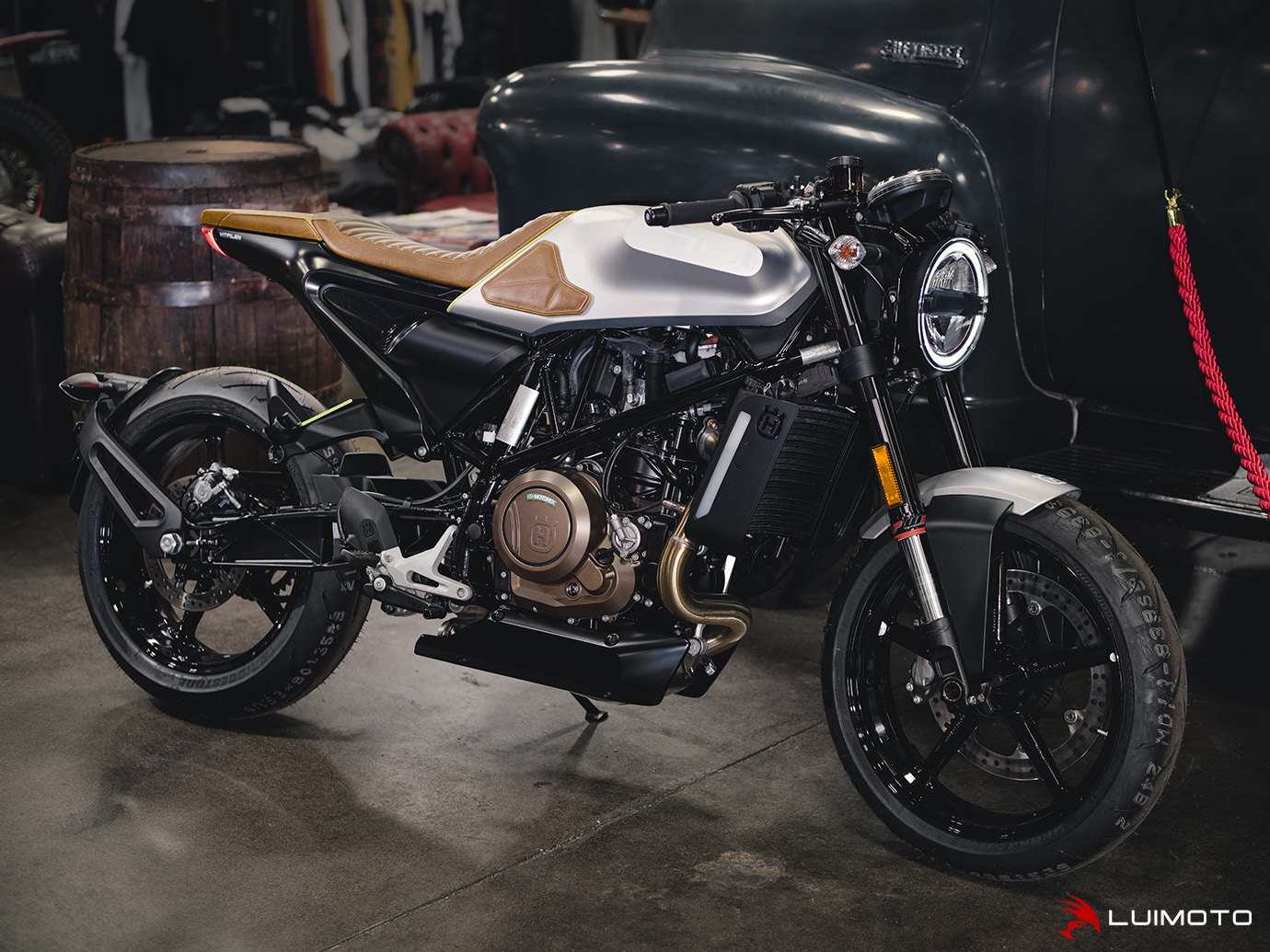 ハスクバーナ SVARTPILEN/VITPILEN701 ARROW チタン ハスクバーナ SVARTPILEN/VITPILEN701 ARROW チタン
