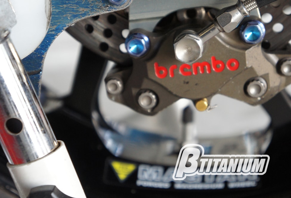 ベータチタニウム ZX-6R フロントキャリパーマウントボルトキット 仕様