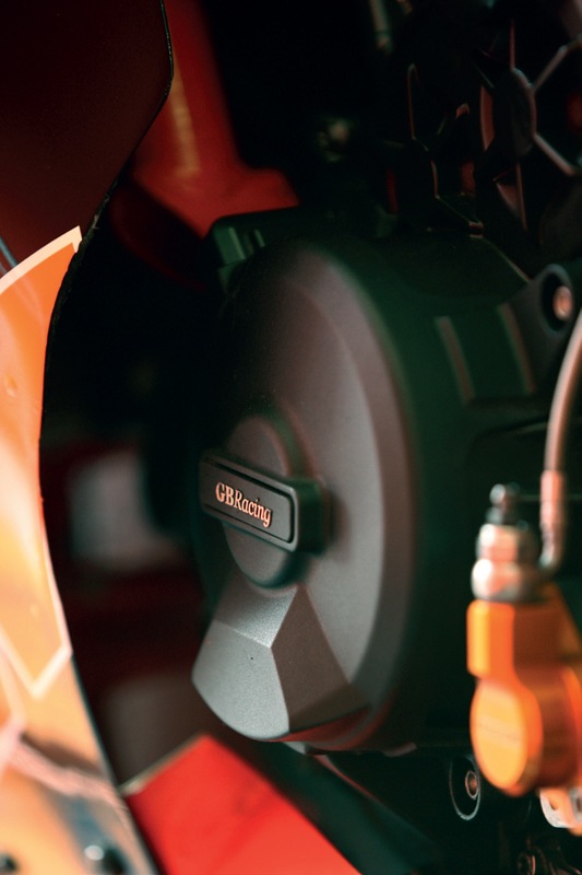 GBRacing FIM��ǧ ���󥸥󥫥С� (�������С� ) KTM Superduke1290/R (14-22) RC8/R (14-16) 
