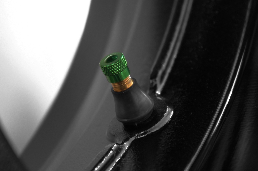 NEX Performance エアバルブキャップ 純正バルブ用 | KAWASAKI,ZX-10R