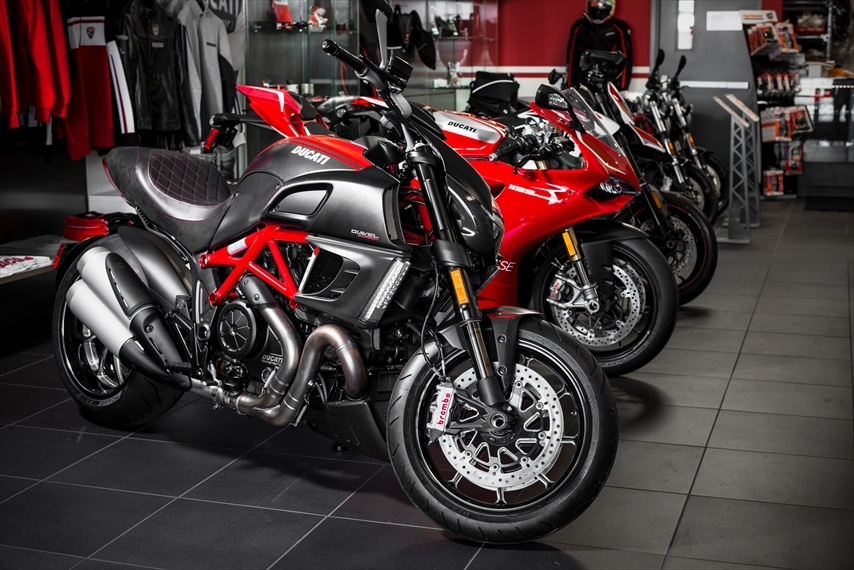LUIMOTO (ルイモト) Diamond/フロントシートカバー DUCATI DIAVEL 11