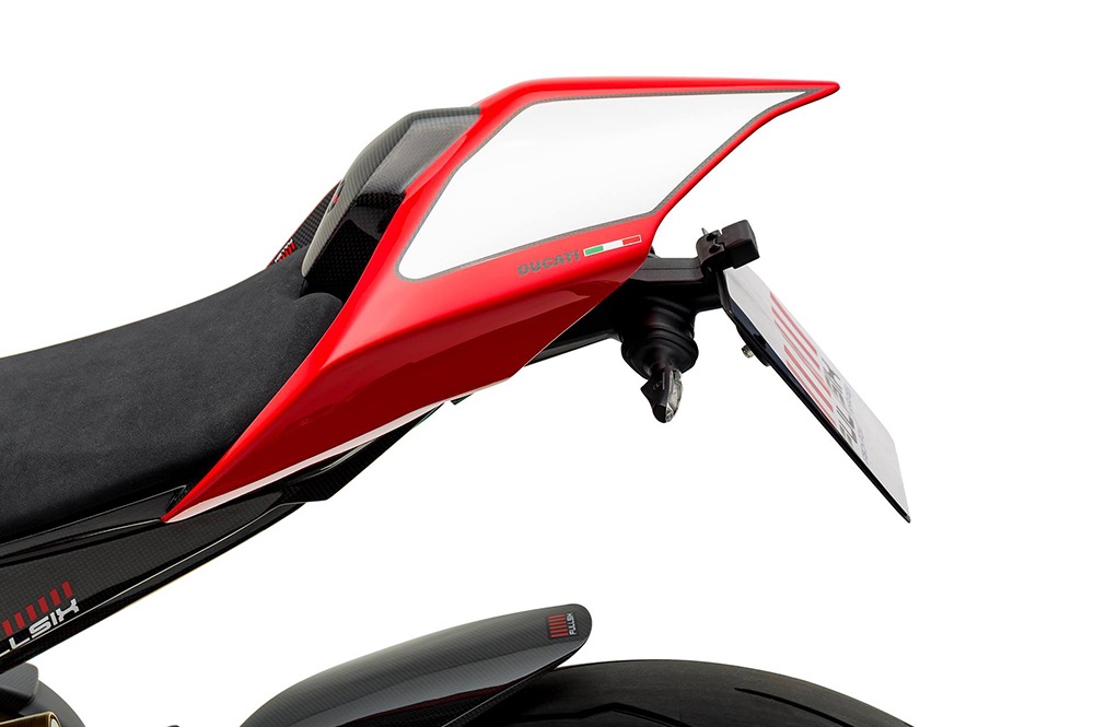 FULLSIX（フルシックス） ドライカーボン製 カーボンモノコックシート