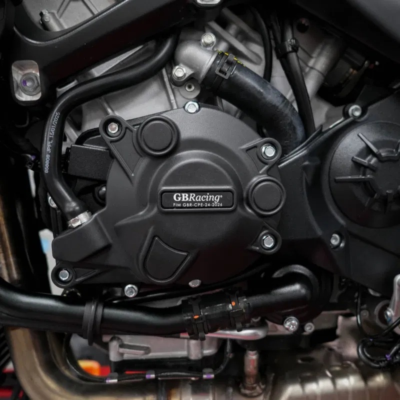 GBRacing FIM��ǧ ���󥸥󥫥С� (�������С� ) APRILIA RSV4/TUONOV4 (25-26) 
