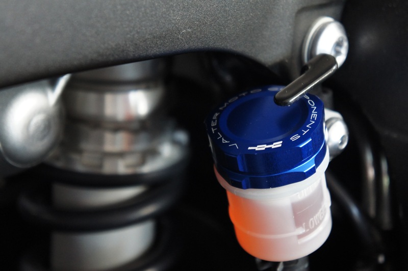 Valter Moto (�Х륿����ȡ˥ޥ��������󥯥���åס�APRILIA Tuono V4R��(09-18)