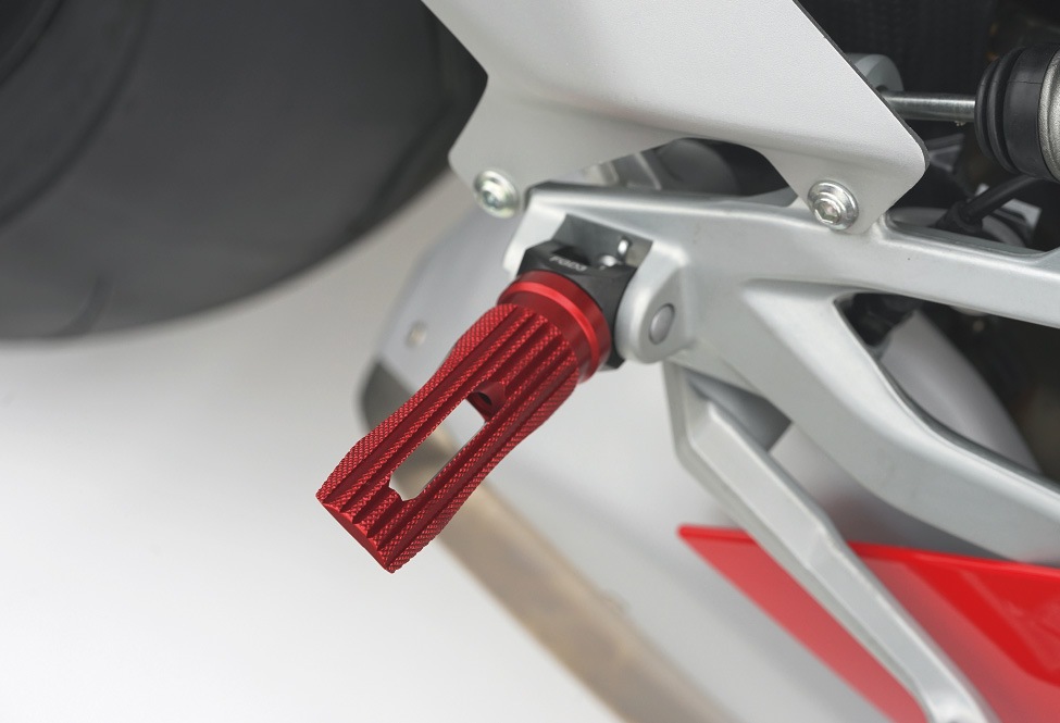 50％OFF!!】MFW フットペグ（ステップバー） レーシングプロタイプ