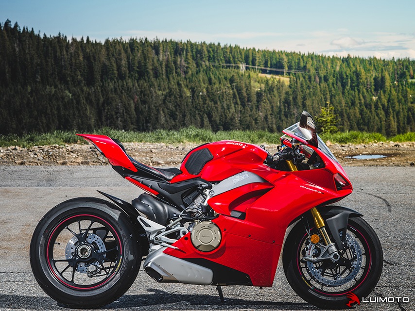 ドゥカティ 1199パニガーレR用LUIMOTO/ルイモト製R Edition 11-15 Ducati Panigale 1199 Comfort Rider Seat Cover (R
