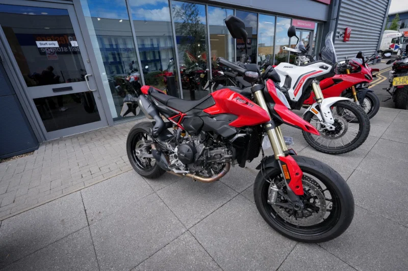 GBRacing FIM��ǧ ���󥸥󥫥С� DUCATI V2 (25-) 
