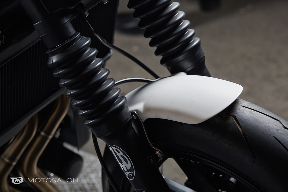 photo XSR700