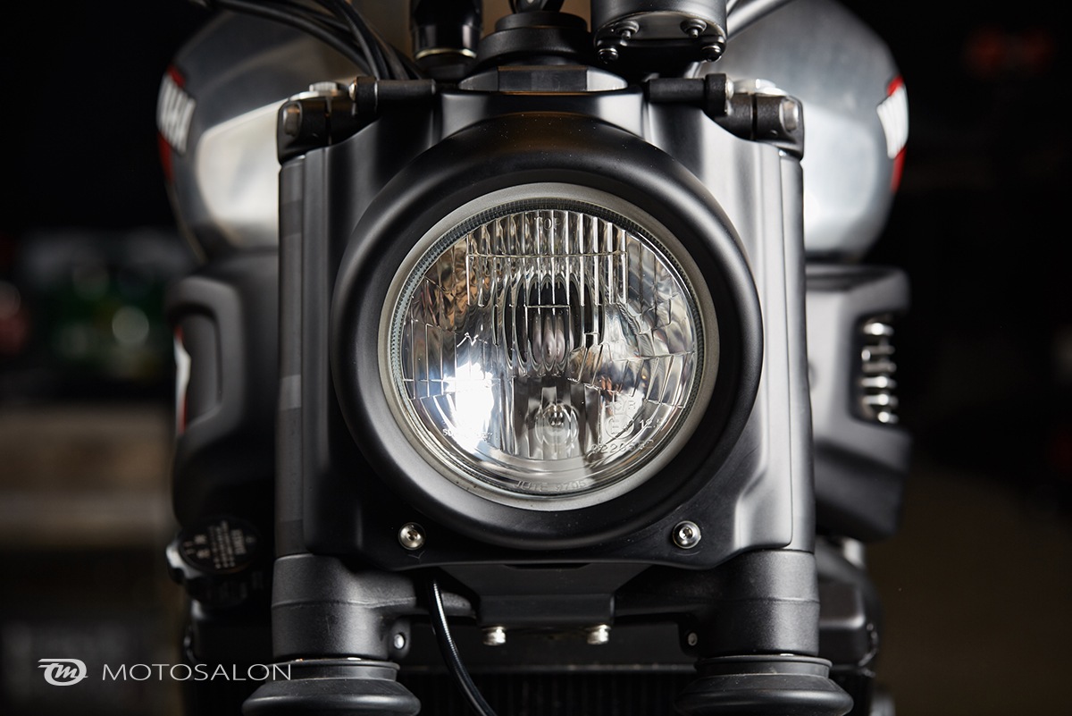 photo XSR700