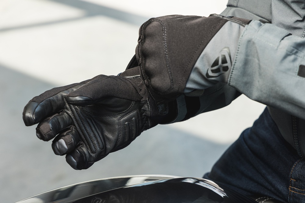 HONDA GORE-TEX グローブとAlpinestars グローブ セット HONDA GORE-TEX グローブとAlpinestars グローブ セット