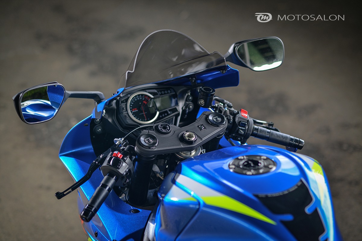 photo-GSX-R600