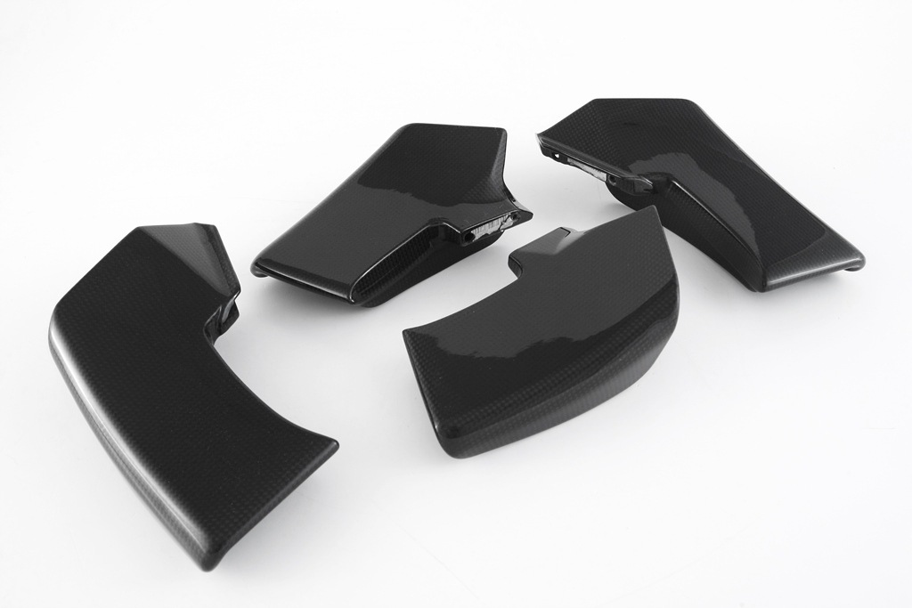 FULLSIX�ʥե륷�å����� �ɥ饤�����ܥ����������󥰥�åȥ��åȡ�DUCATI STREETFIGHTER V4 (20-)