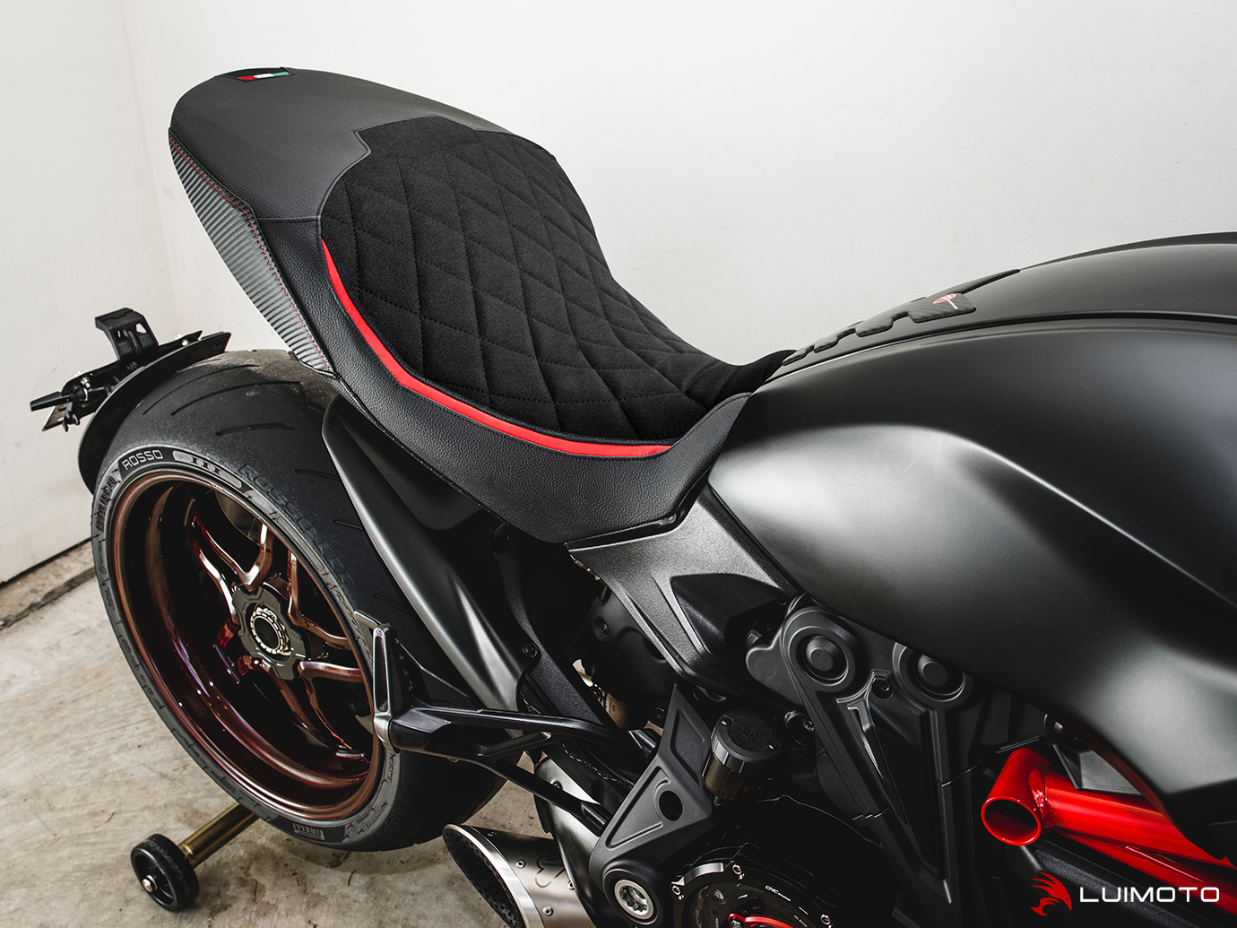 LUIMOTO（ルイモト) Diamond Sport /フロントシートカバーDUCATI