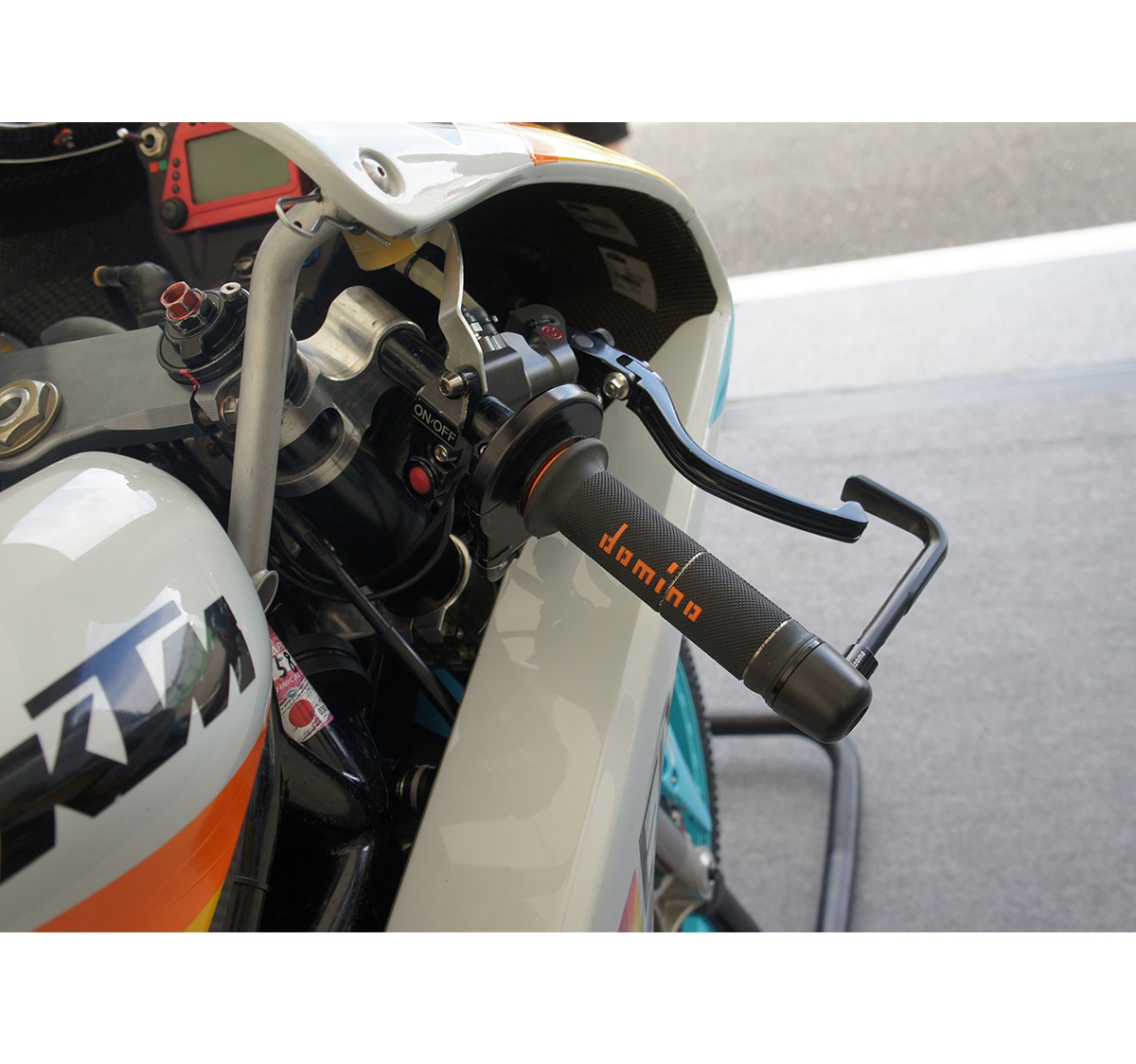 domino ����å� �졼�������ס������ꥢ��������