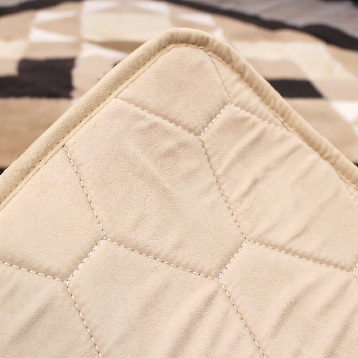 ムートンカーペット 約3帖(約 180×235 cm)