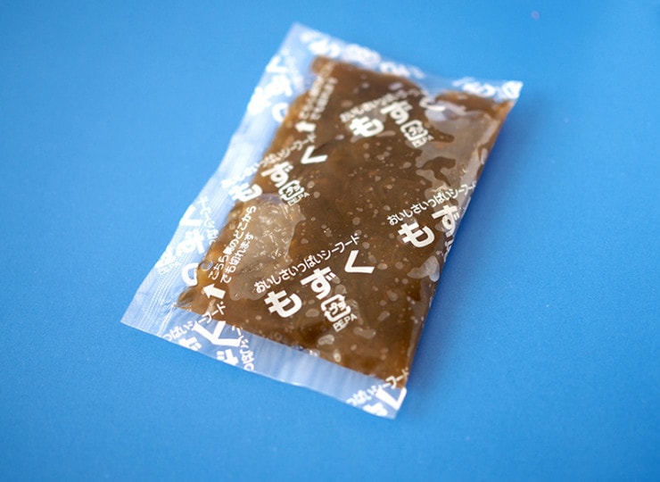 【-定期購入品-】［沖縄県産・生もずく］大容量　お得パック 2kg　［小分けタイプ］40g×50袋