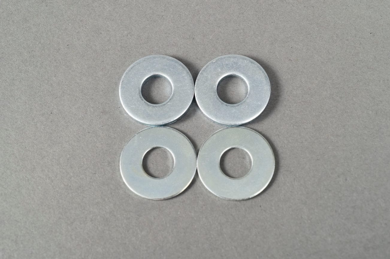 フューエルタンク　マウントスペーサー　Z1/Z2.Z750/900/1000.Z750FX1/Z1000MK-2