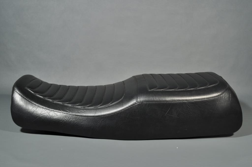カワサキ　K Z1000 シート Corbin ガンファイターシート Z1000 14-16 | バイクカスタムパーツ専門