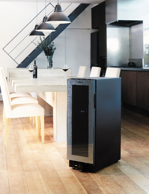 お取り寄せ商品】ドメティック ワインセラー マ・カーブシリーズ 17本