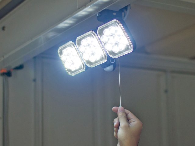 ムサシ RITEX LEDセンサーライト 14W×3灯 フリーアーム LED-AC3042
