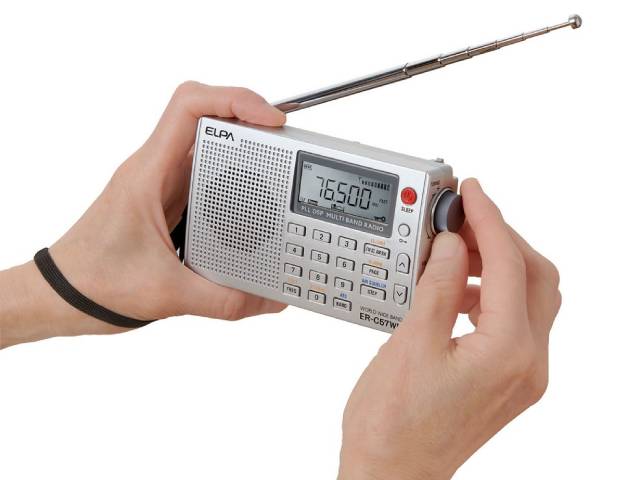 ELPA エルパ 携帯ラジオ ワイドFM対応／AM／FM／短波／長波 ER-C57WR