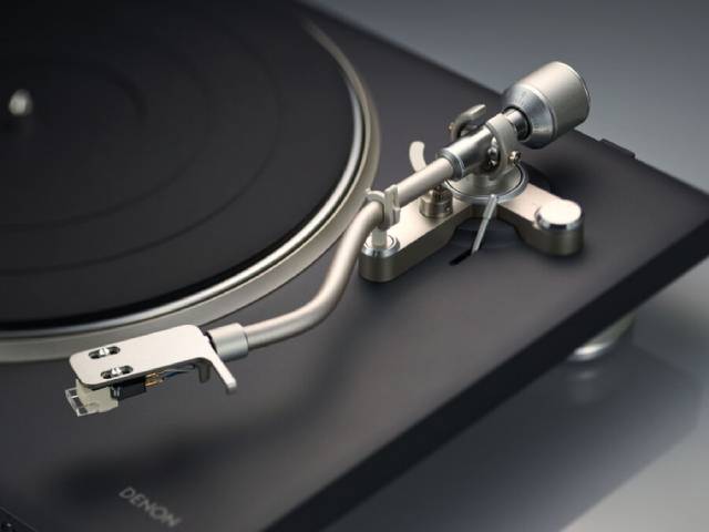 DENON Bluetooth対応 ベルトドライブ レコードプレーヤー DP-500BT