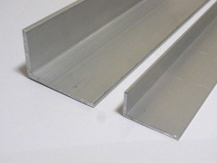 �����L��