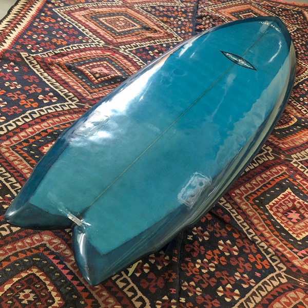 USED, FREE FLOW 5'8" QUAD FISH