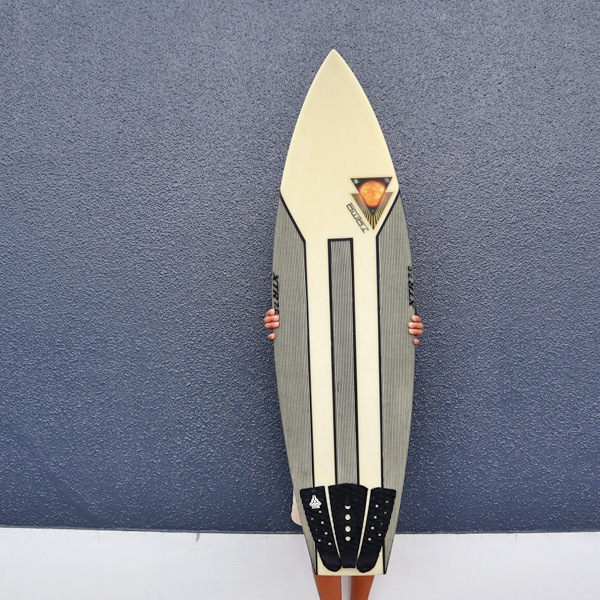 USED, TOMO 5'7" 5PLUG